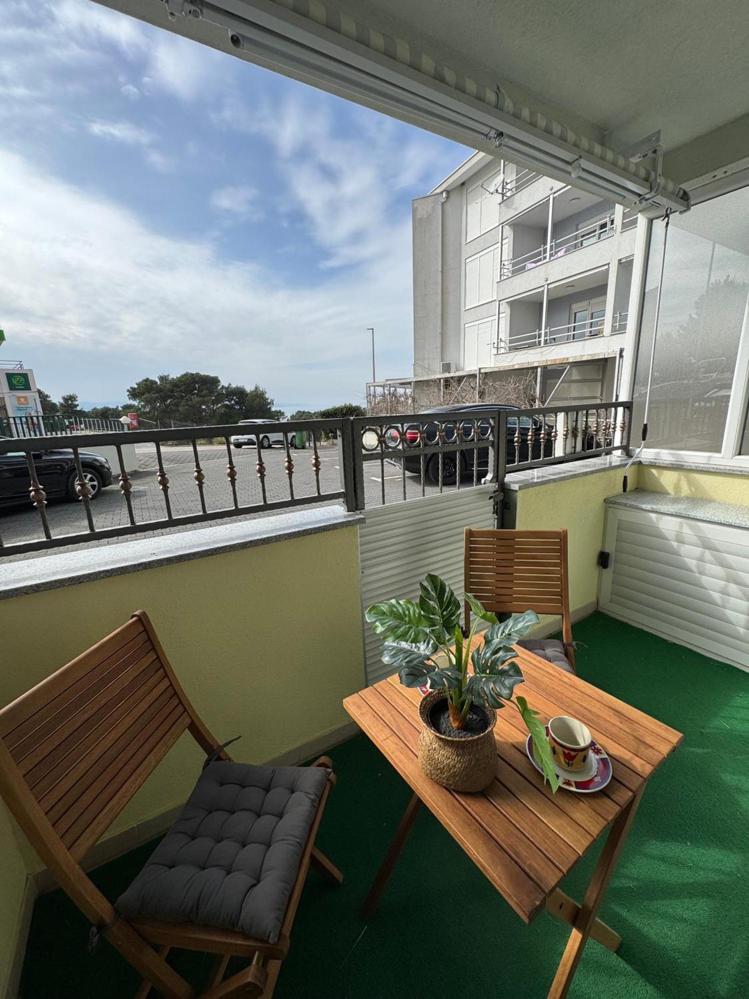 Apartment Tri Sunca บาชกาโวดา ภายนอก รูปภาพ