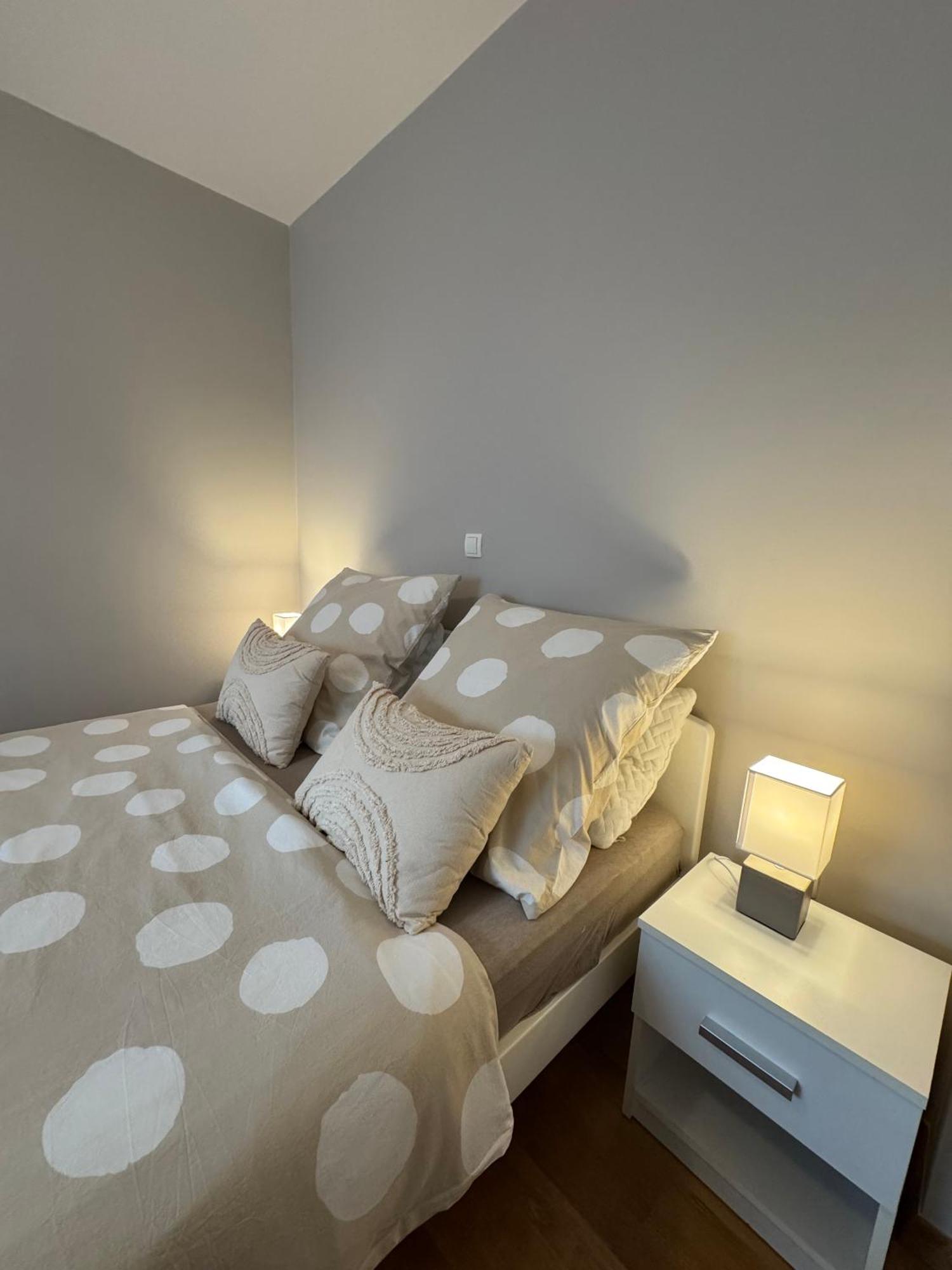 Apartment Tri Sunca บาชกาโวดา ภายนอก รูปภาพ