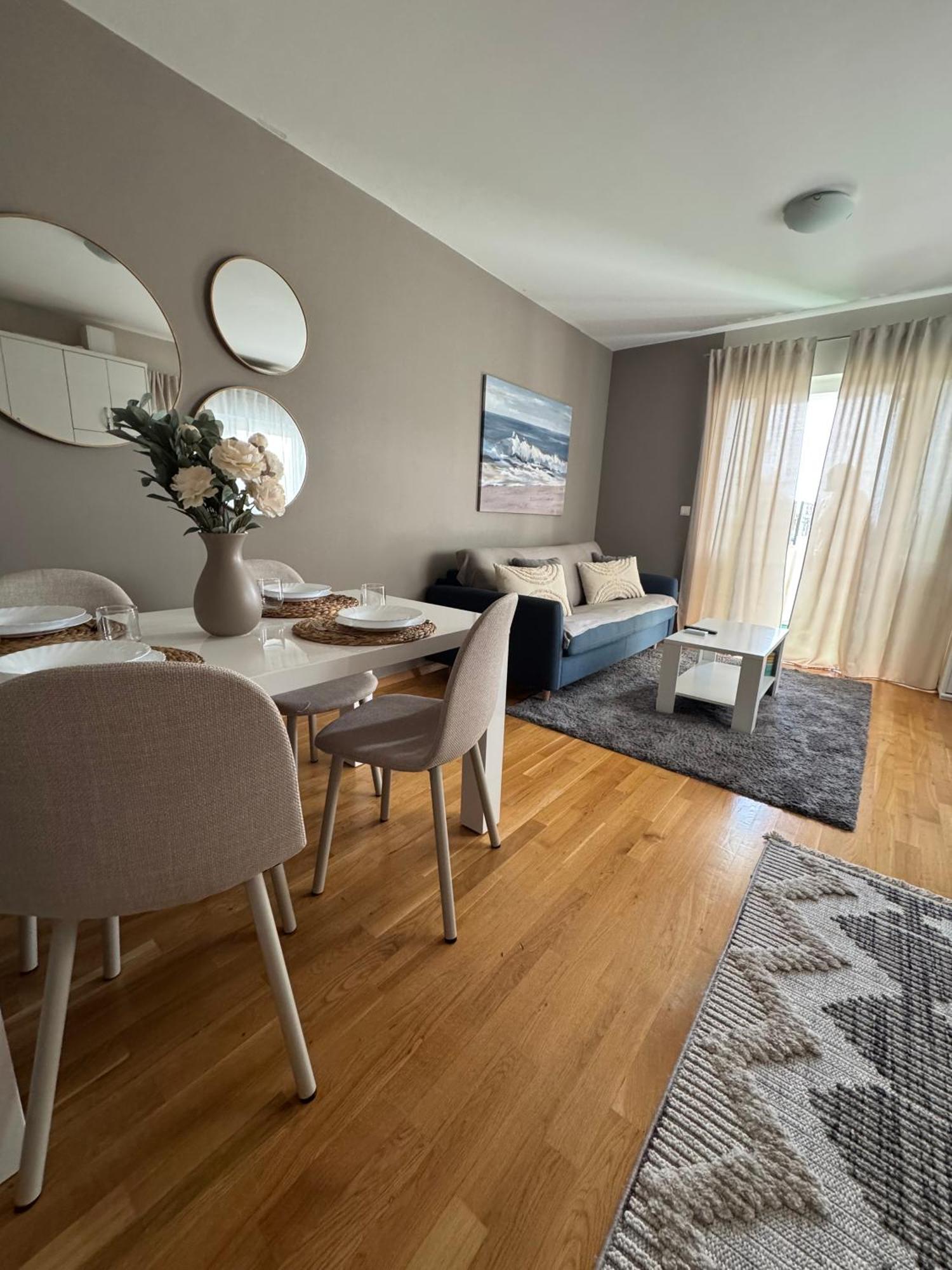 Apartment Tri Sunca บาชกาโวดา ภายนอก รูปภาพ