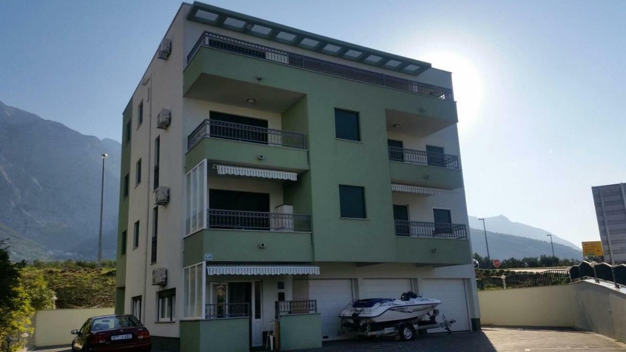 Apartment Tri Sunca บาชกาโวดา ภายนอก รูปภาพ